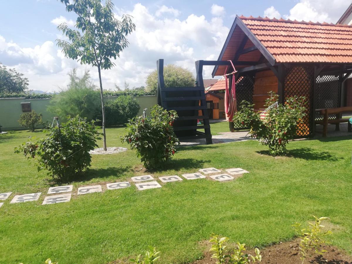 Penzion Kozak B&B Sebedrazie Ngoại thất bức ảnh