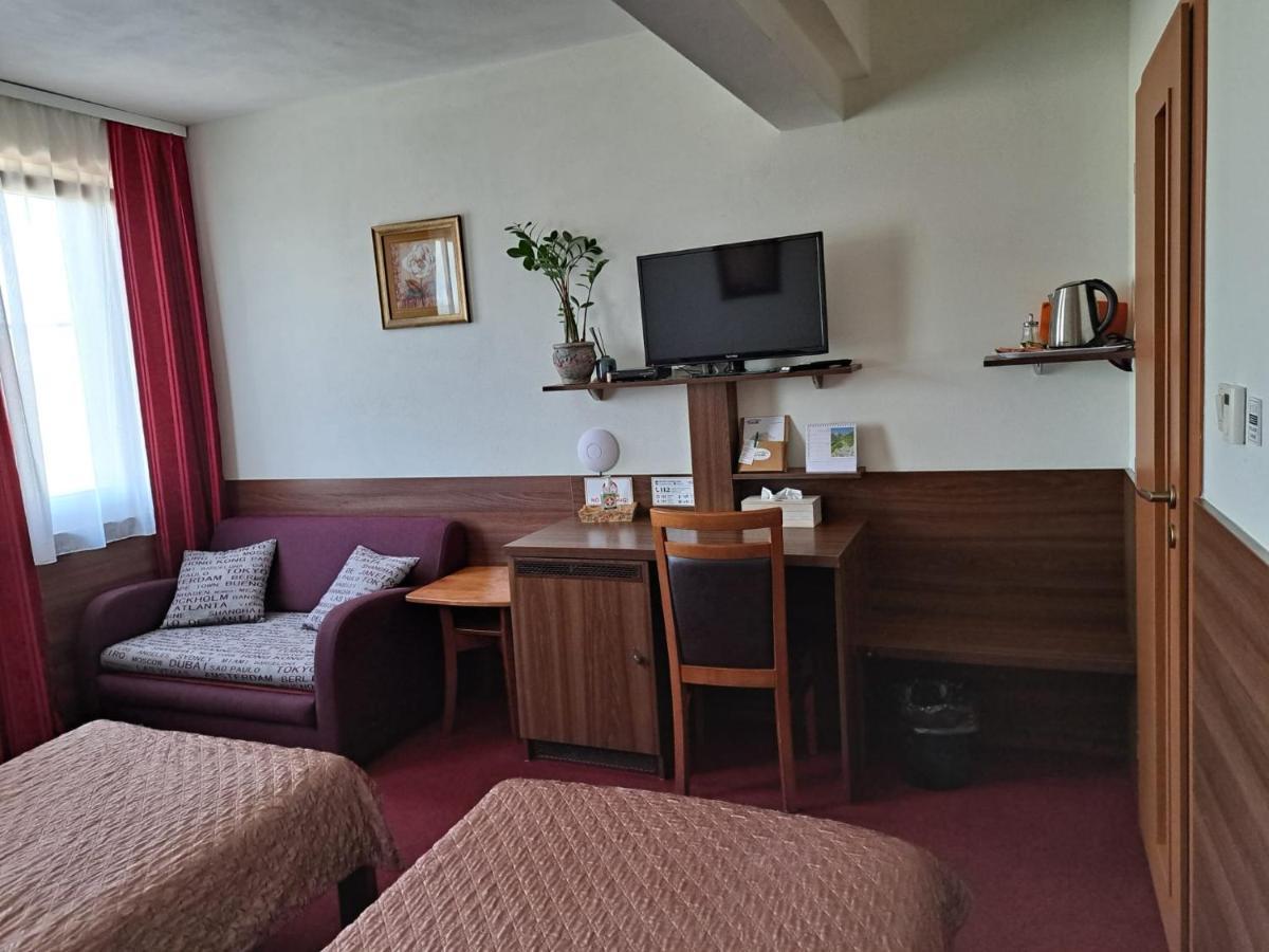 Penzion Kozak B&B Sebedrazie Ngoại thất bức ảnh