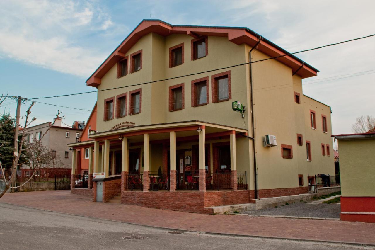 Penzion Kozak B&B Sebedrazie Ngoại thất bức ảnh